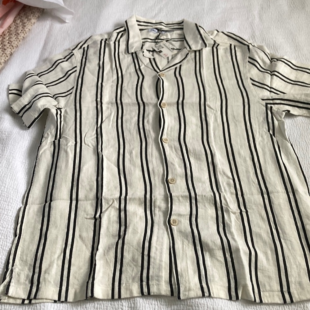 Zara White and Black Casual Button Down Shirt
